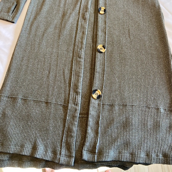 Free People cardigan - Picture 2 of 6